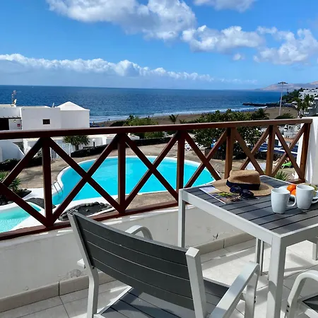 Beachfront Tabaibas * Puerto del Carmen (Lanzarote)