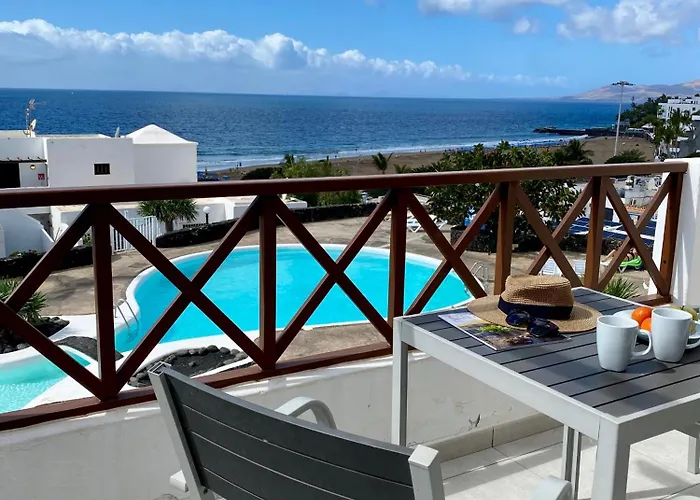 Beachfront Tabaibas * Puerto del Carmen (Lanzarote)